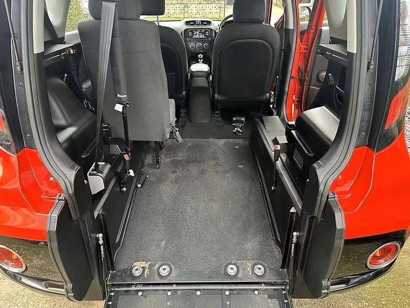 Used Kia Soul 2018 Red SUV