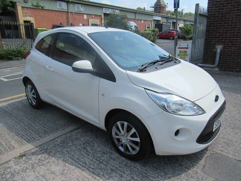 White Used 2014 Ford Ka Hatchback | £3,395 (A bit pricey) - Image 1/4