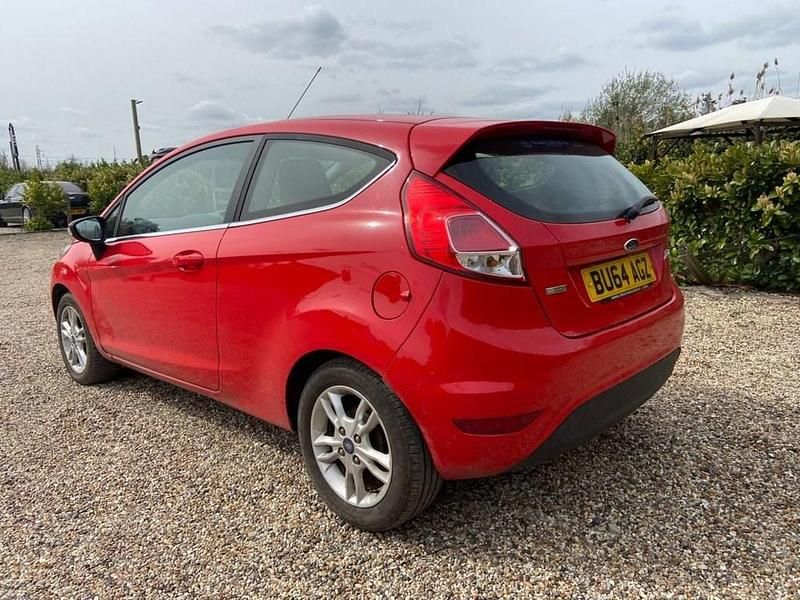 Used Ford Fiesta Zetec 2014 Red Hatchback