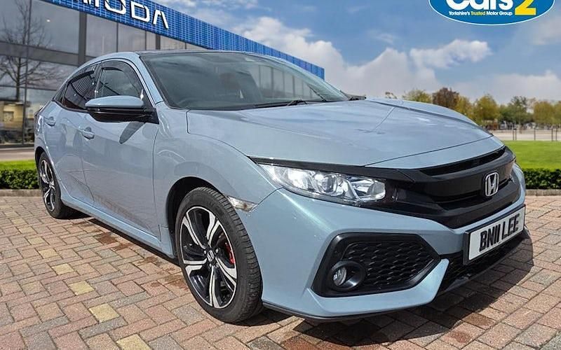Begagnad Honda Civic EX 129 HK (94 kW) 2018 Halvkombi