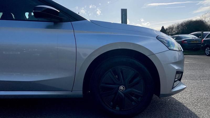 Used Skoda Fabia Colour Edition 79 HP (58 kW) 2024 Silver Hatchback