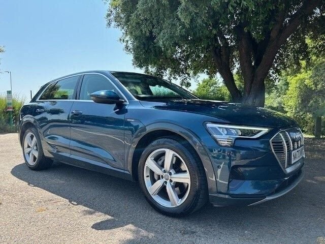 Blue Used 2020 Audi e-tron Advanced SUV | £16,995 (Good price) - Image 1/4