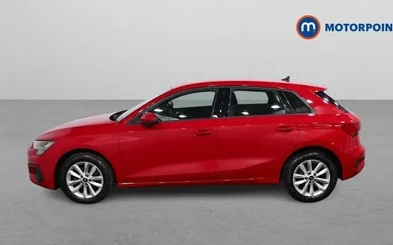 Second-hand Audi A3 Sportback 110 CP (80 kW) 2023 Hatchback