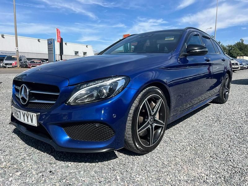 Usado Mercedes C250 AMG Line Premium 204 HP (150 kW) 2017 Azul Carrinha