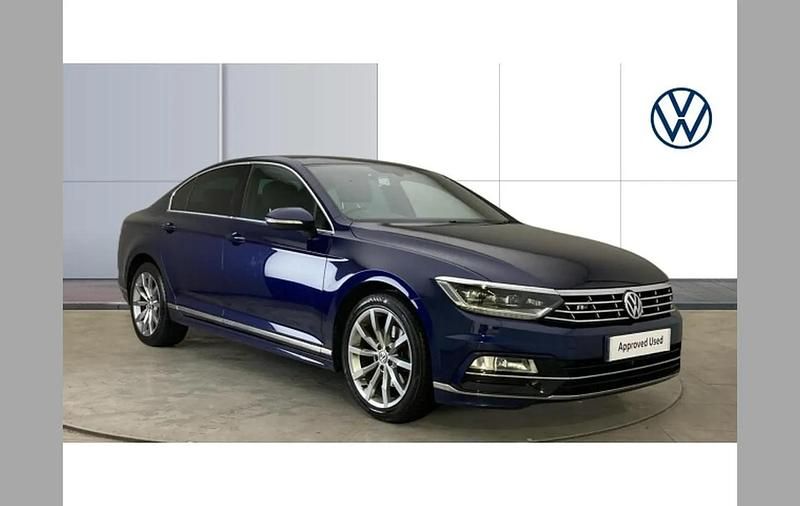 Blue Used 2019 VW Passat R-line Sedan | £15,160 (A bit pricey) - Image 1/4