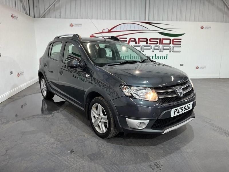 Grey Used 2016 Dacia Sandero Lauréate Hatchback | £3,499 (Fair price) - Image 1/4