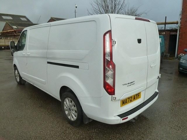Used Ford Transit Custom Limited 130 HP (95 kW) 2022 White Van