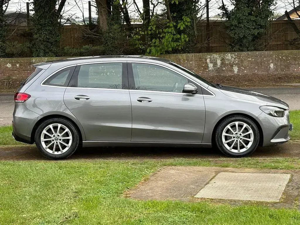 Used Mercedes B200 Executive 163 HP (119 kW) 2020 Grey Hatchback