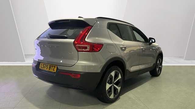 New Volvo XC40 Plus 161 HP (118 kW) 2026 SUV