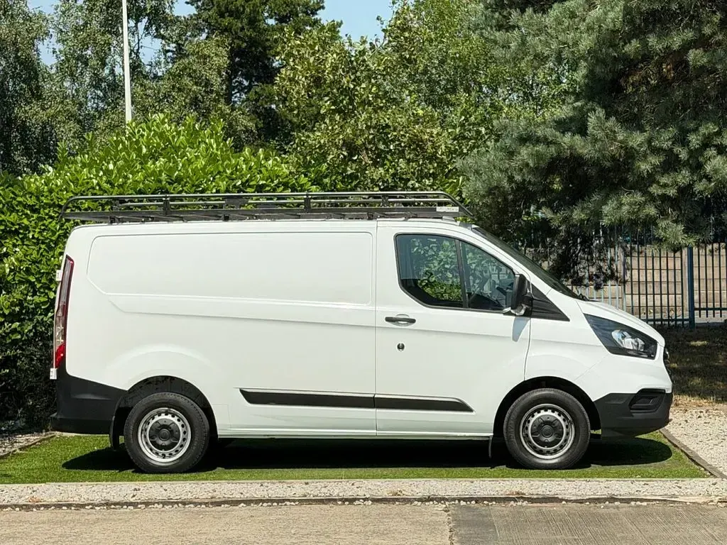 Used Ford Transit Custom S 2021 White Van