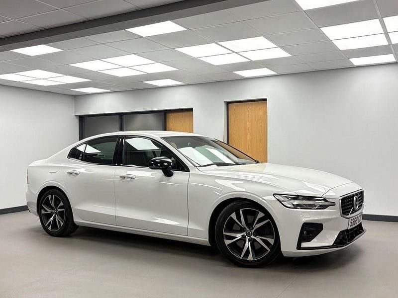 Used Volvo S60 R-Design 250 HP (183 kW) 2019 White Sedan