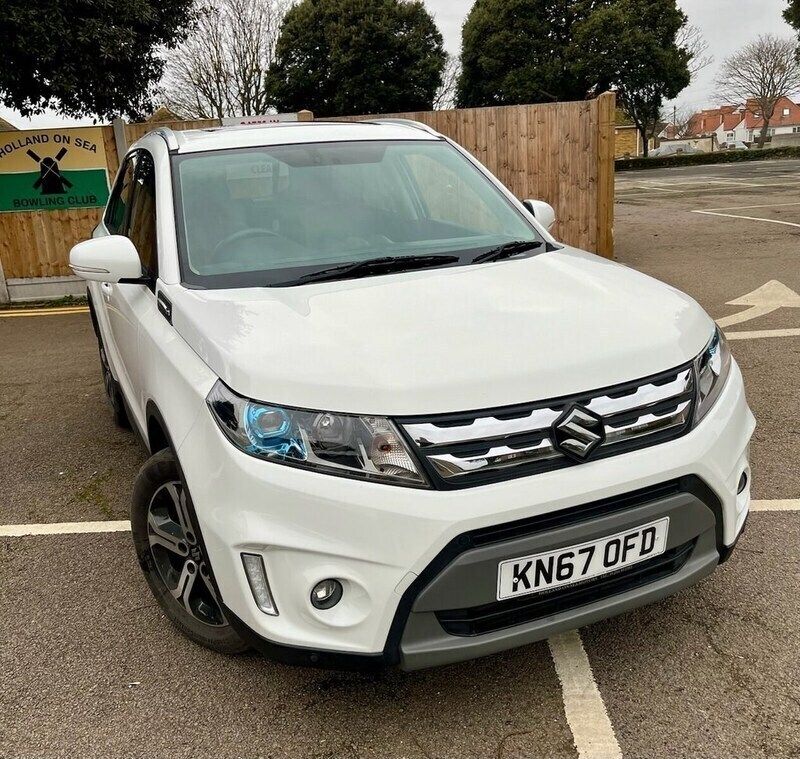 White Used 2017 Suzuki Vitara SZ5 SUV | £12,495 (Fair price) - Image 1/4