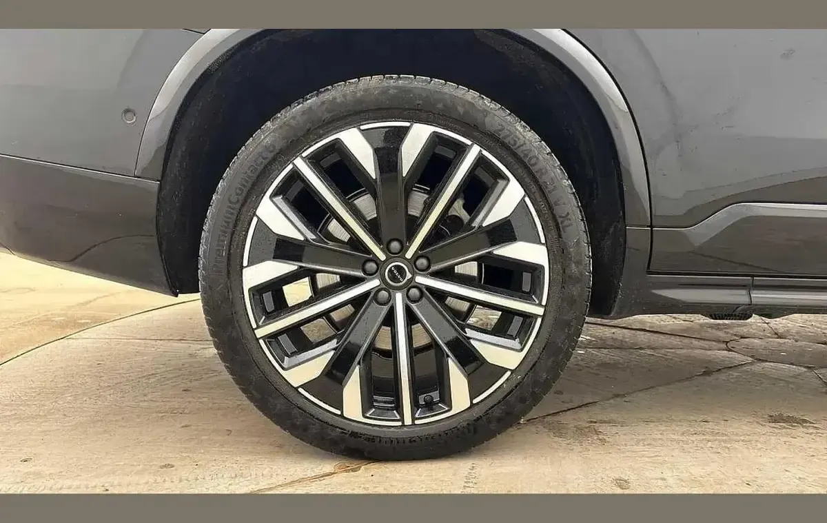 Used Volvo XC90 Ultra 455 HP (334 kW) 2025 Black SUV