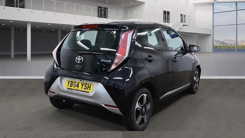 Used Toyota Aygo X-clusiv 2015 Black Hatchback