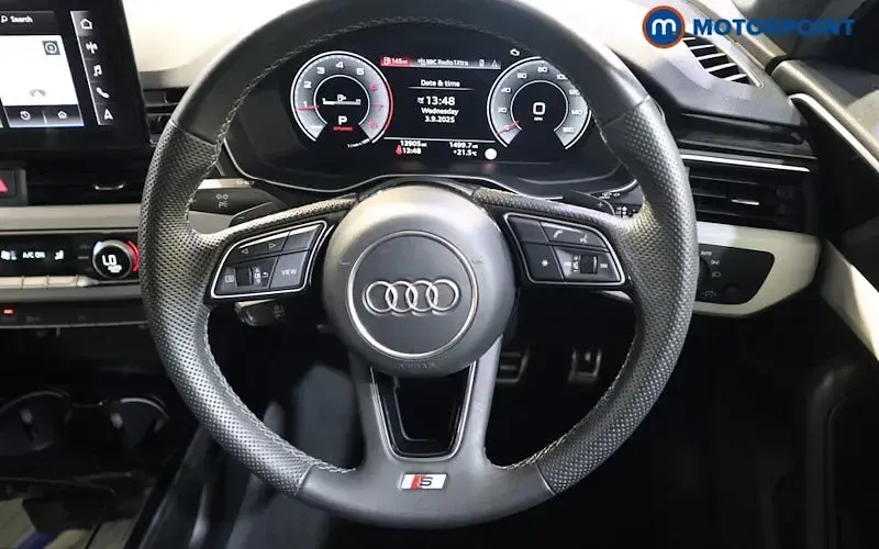 Begagnad Audi A4 S-Line 150 HK (110 kW) 2025 Sedan