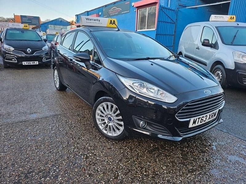 Black Used 2013 Ford Fiesta Titanium Hatchback | £3,595 (Good price) - Image 1/4