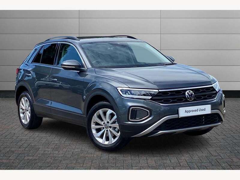 Indium grey Used 2025 VW T-Roc Match SUV | £26,250 - Image 1/4