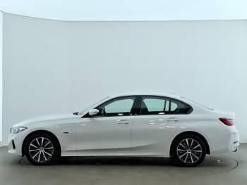 Used BMW 330e Sport Line 292 HP (214 kW) 2022 White Sedan