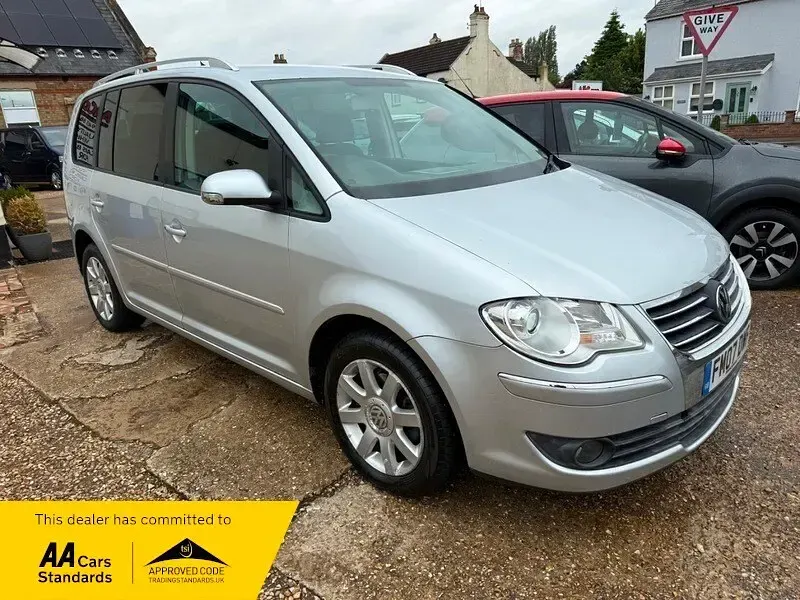 Used VW Touran Sportline 138 HP (101 kW) 2007 Silver MPV