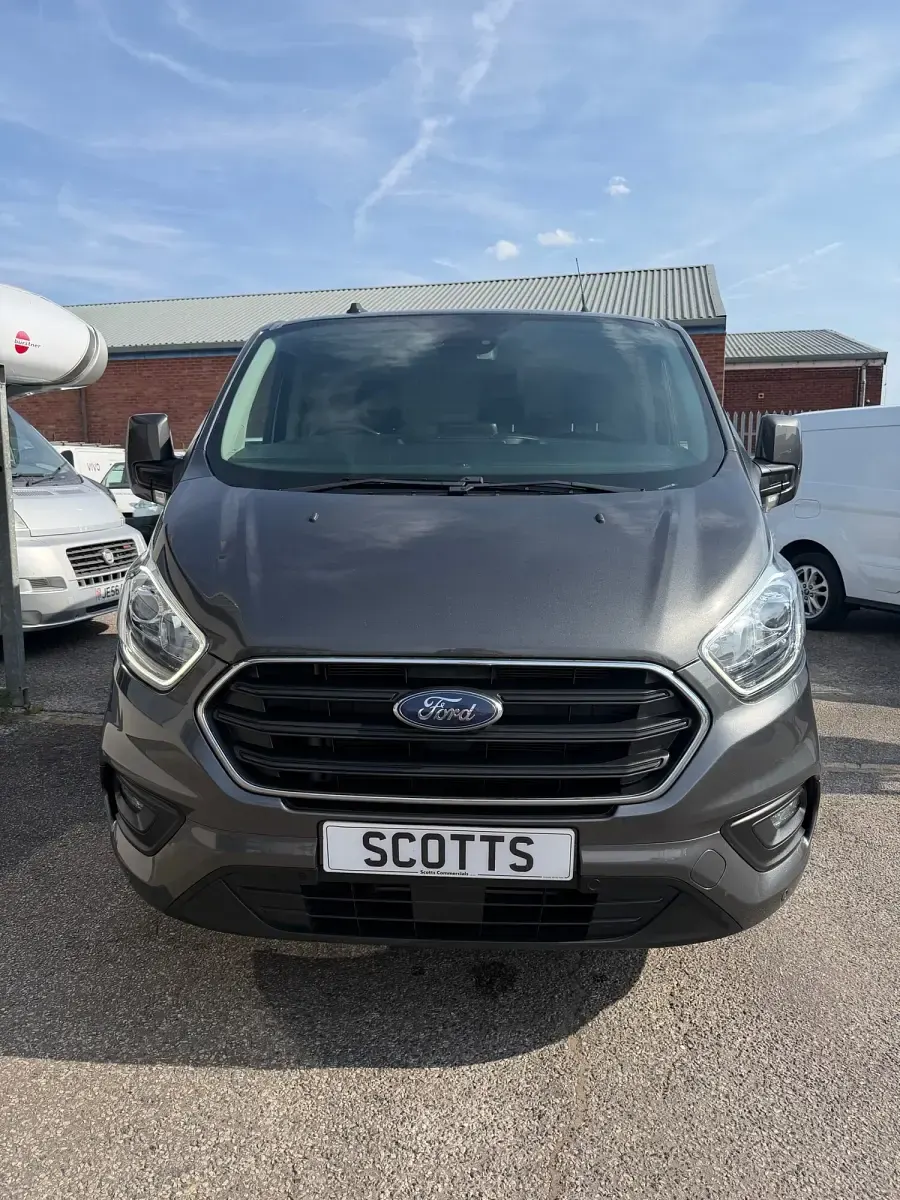 Used Ford Transit Custom Limited 130 HP (95 kW) 2023 Grey Van