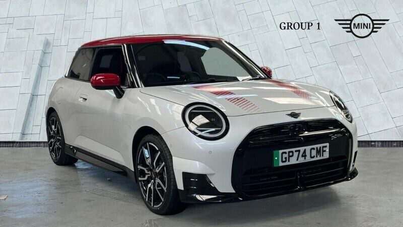 White Used 2025 Mini Cooper Hatch Hatchback | £32,495 - Image 1/4