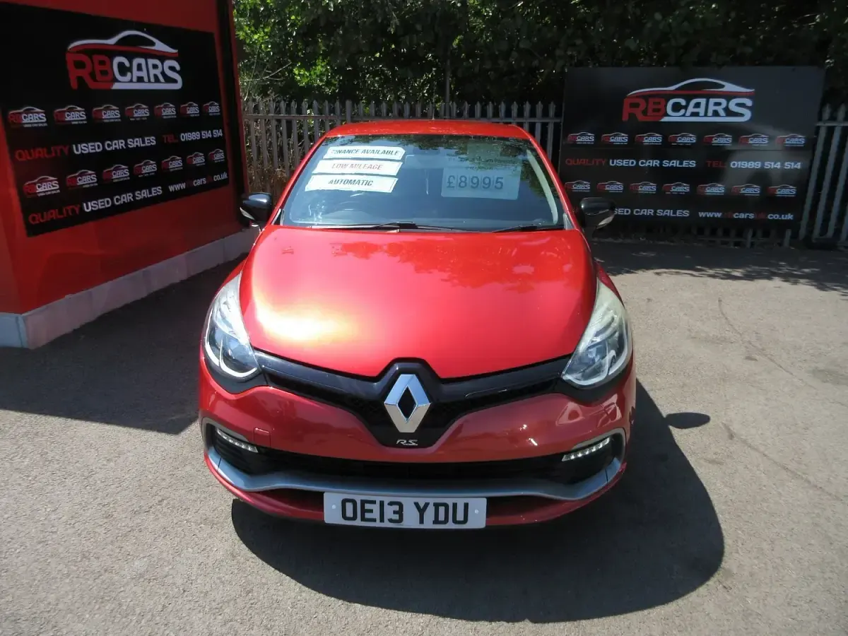 Used Renault Clio 2013 Red Hatchback