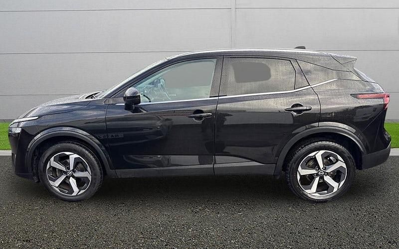 Used Nissan Qashqai N-Connecta 140 HP (102 kW) 2023 Black SUV