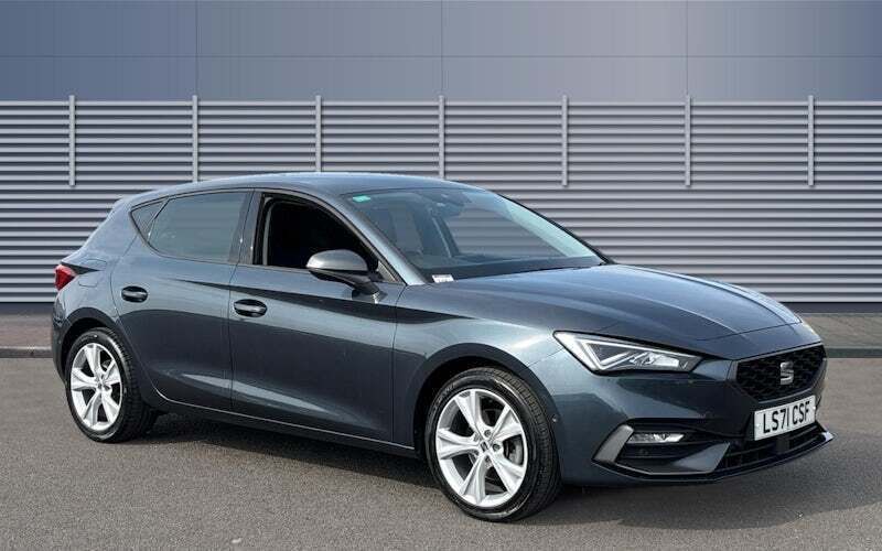 Used 2024 Seat Leon FR Hatchback | £14,983 (Fair price) - Image 1/4