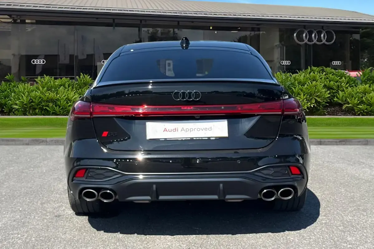 Used Audi S5 Comfort 367 HP (269 kW) 2025 Black Estate