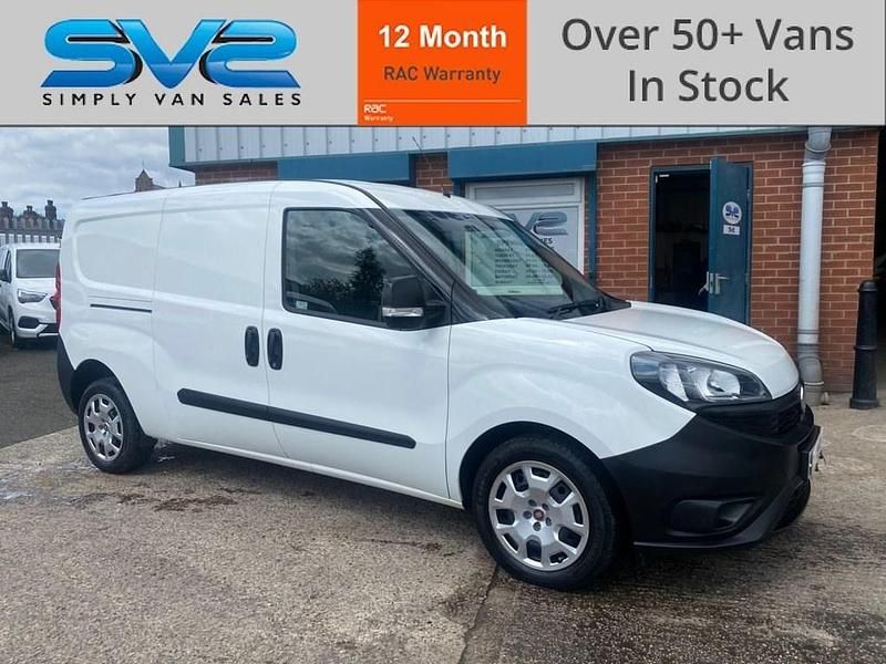 White Used 2021 Fiat Doblò MPV | £6,995 (Fair price) - Image 1/4