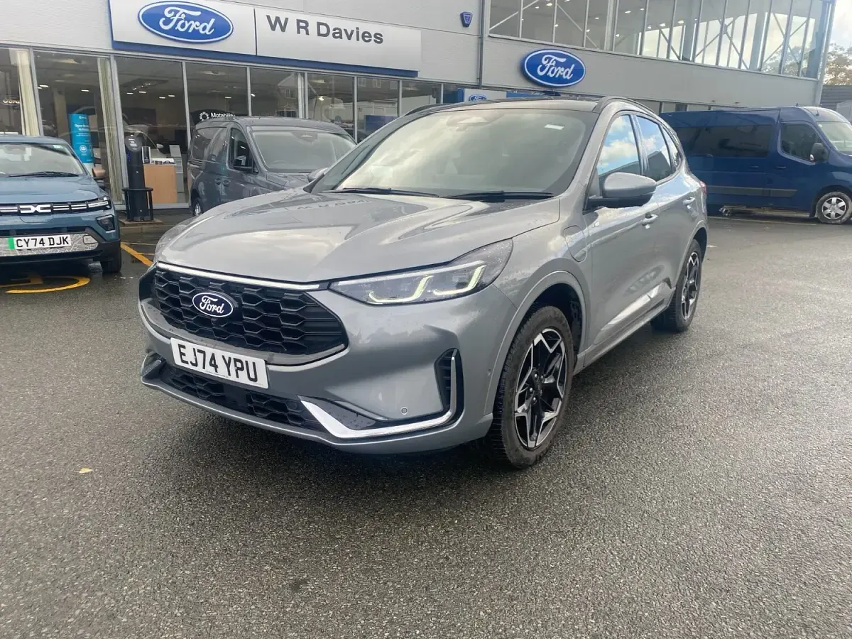 Used Ford Kuga ST-Line X 2024 Solar silver SUV