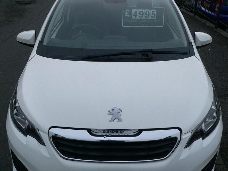 Used Peugeot 108 Allure 2016 White Hatchback