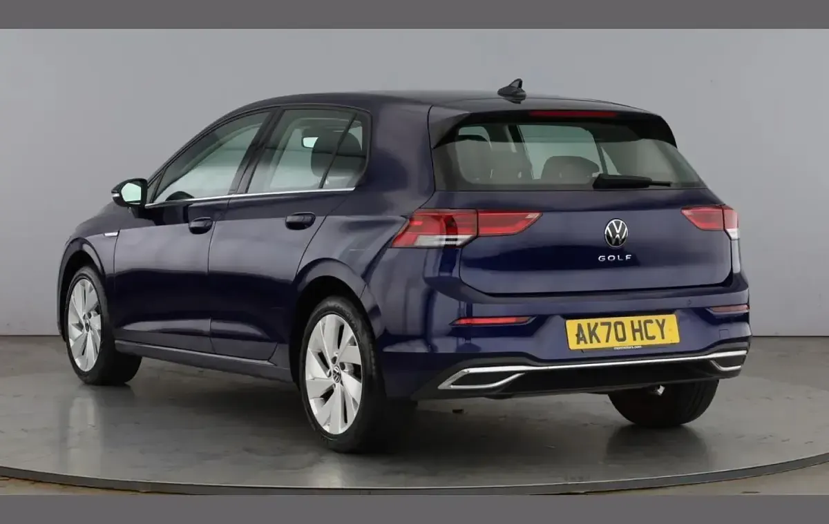 Used VW Golf VIII Style 128 HP (94 kW) 2020 Blue Hatchback