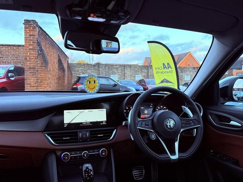 Used Alfa Romeo Giulia Veloce 280 HP (205 kW) 2017 Black Sedan