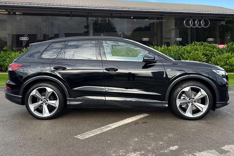 New Audi Q4 e-tron Black Edition 210 kW (286 HP) 2025 Black SUV