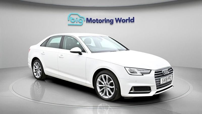 Used Audi A4 Sport 150 HP (110 kW) 2019 White Sedan