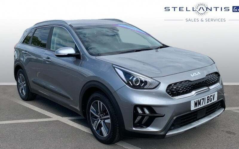 Grey Used 2022 Kia Niro 2 SUV | £16,556 (Good price) - Image 1/4