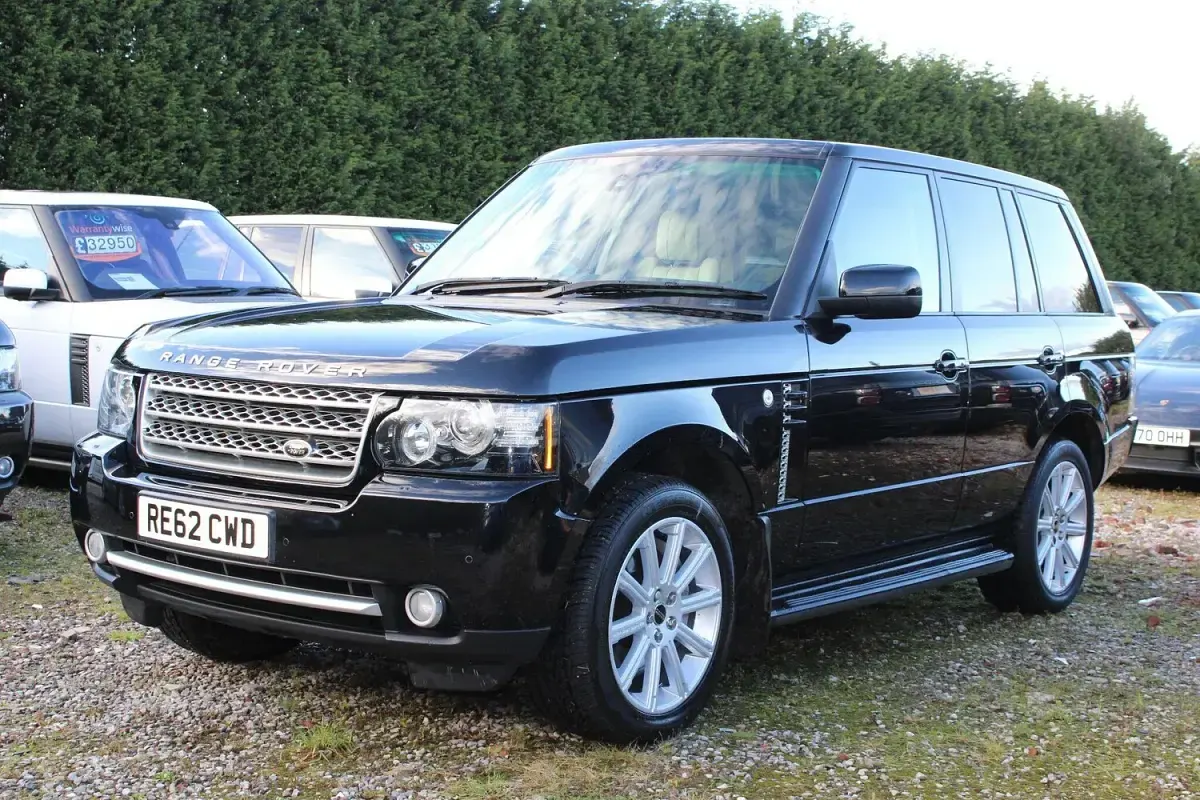 Used Land Rover Range Rover S 313 HP (230 kW) 2012 Black SUV