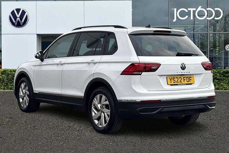 Used VW Tiguan Life 150 HP (110 kW) 2022 White SUV