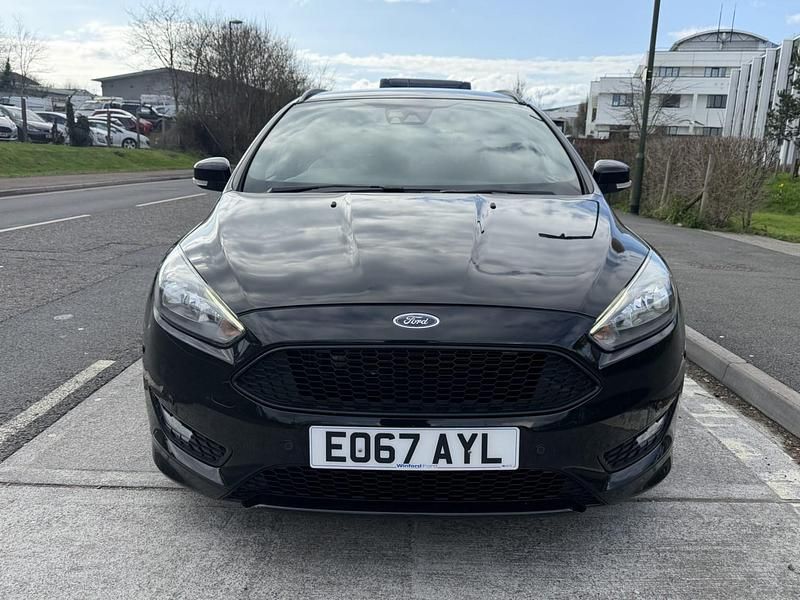 Used Ford Focus ST-Line 120 HP (88 kW) 2017 Black Estate