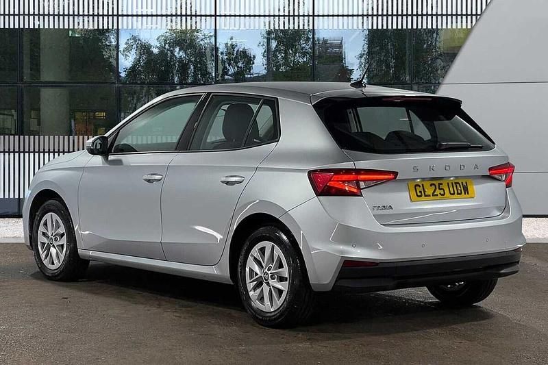 Used Skoda Fabia SE 85 HP (62 kW) 2025 Brilliant silver metallic Hatchback