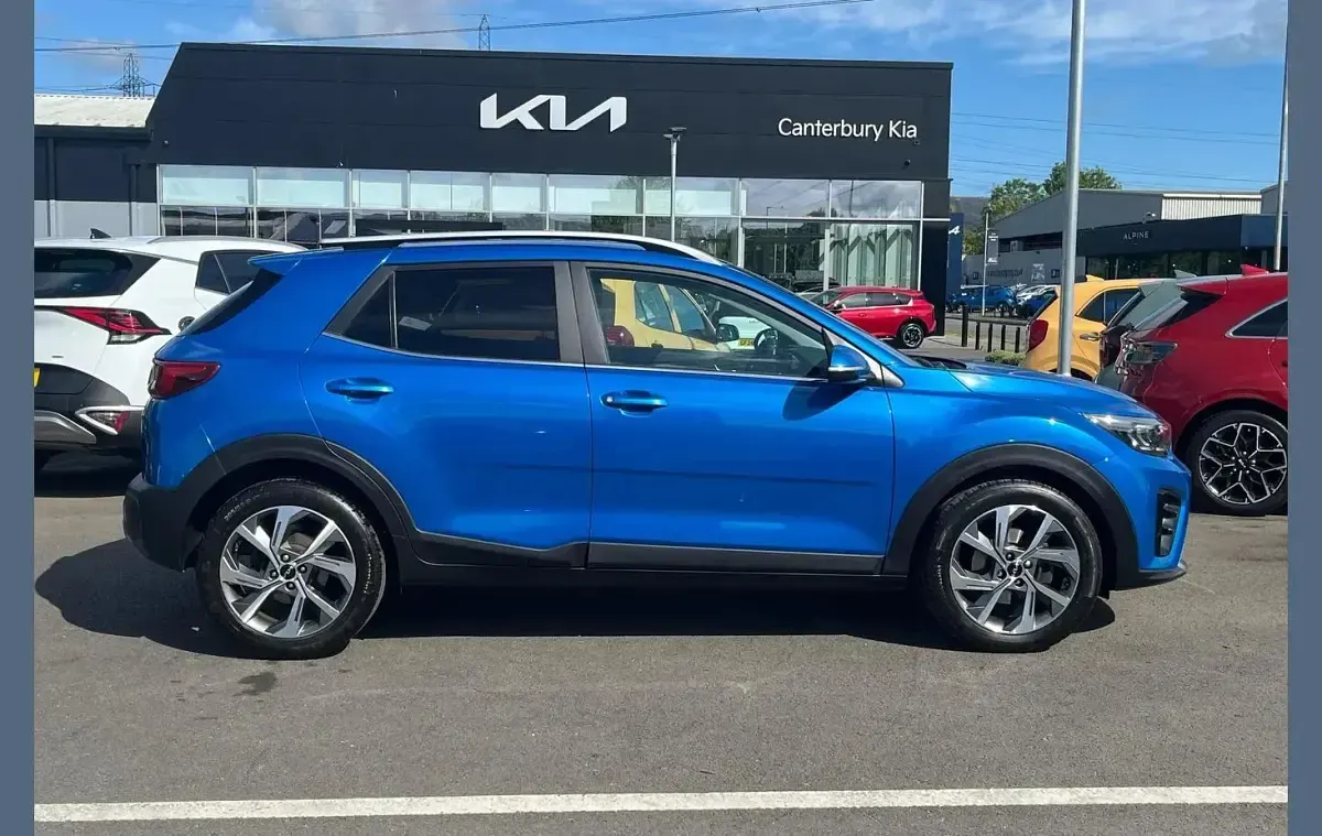 Used Kia Stonic GT-Line 99 HP (72 kW) 2023 Blue SUV