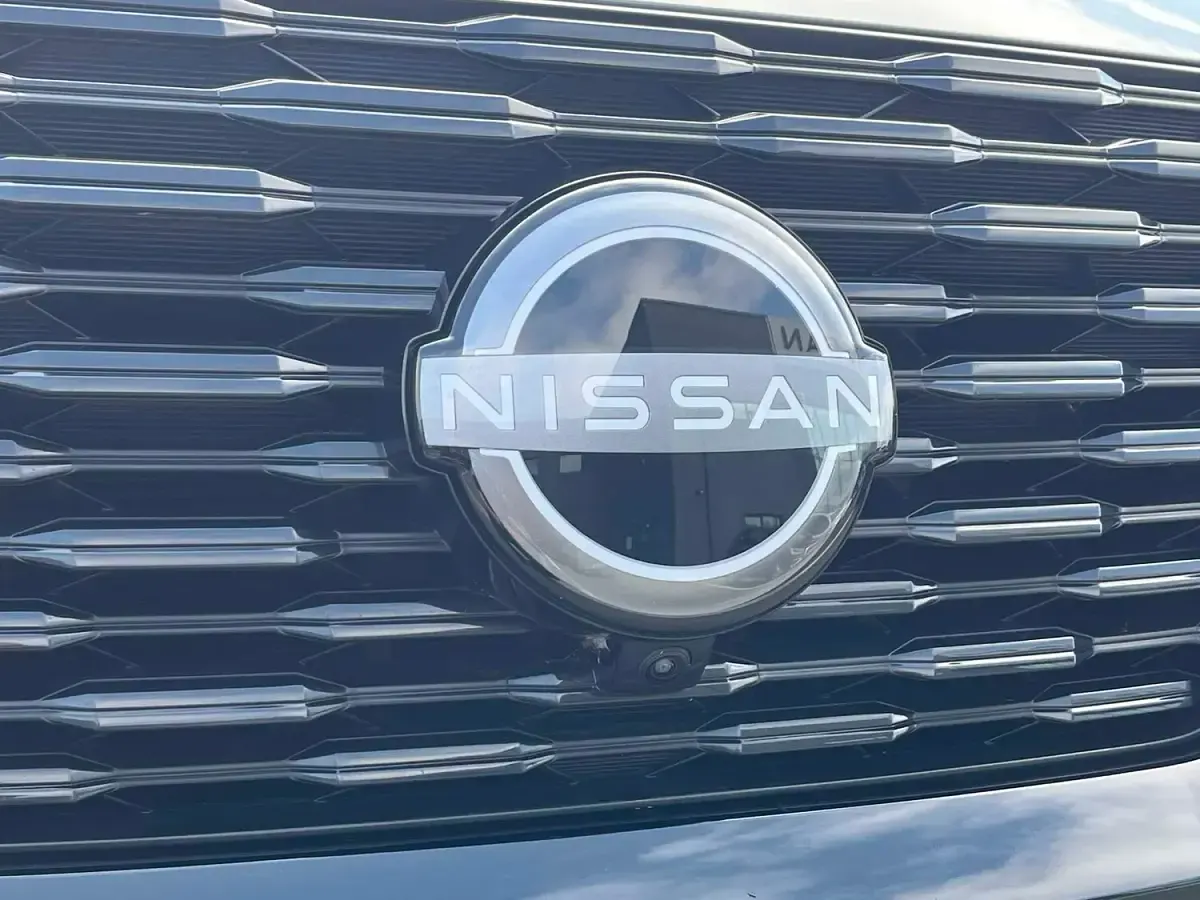 Used Nissan X-Trail N-Connecta 204 HP (150 kW) 2023 Grey SUV