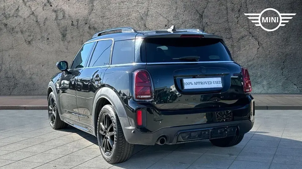 Usado Mini Cooper Countryman Sport 134 HP (98 kW) 2022 Preto SUV