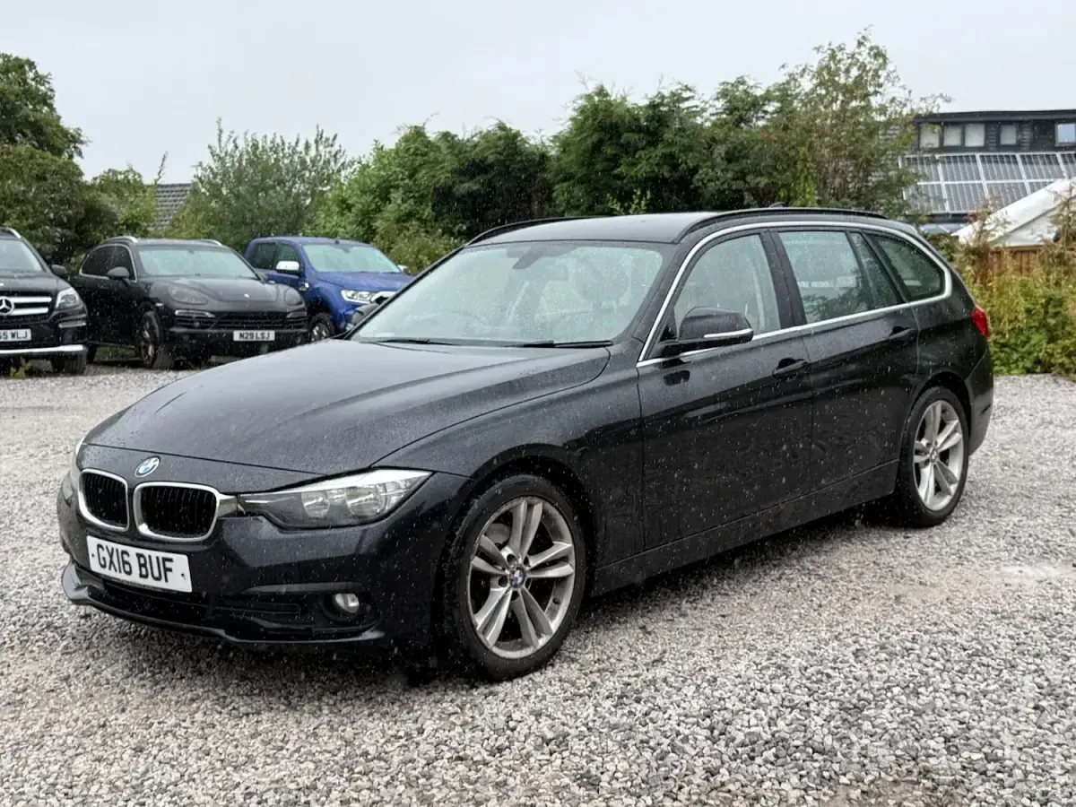 Used BMW 320 Impressive 2016 Black Estate