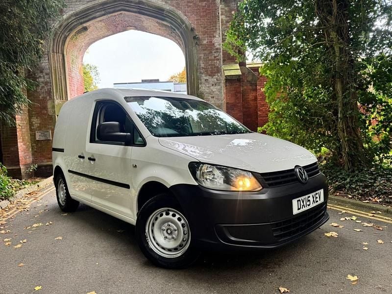 White Used 2015 VW Caddy Startline MPV | £5,495 (Expensive) - Image 1/4