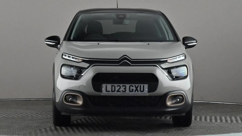 Used Citroën C3 PureTech 83 HP (61 kW) 2023 Beige Hatchback