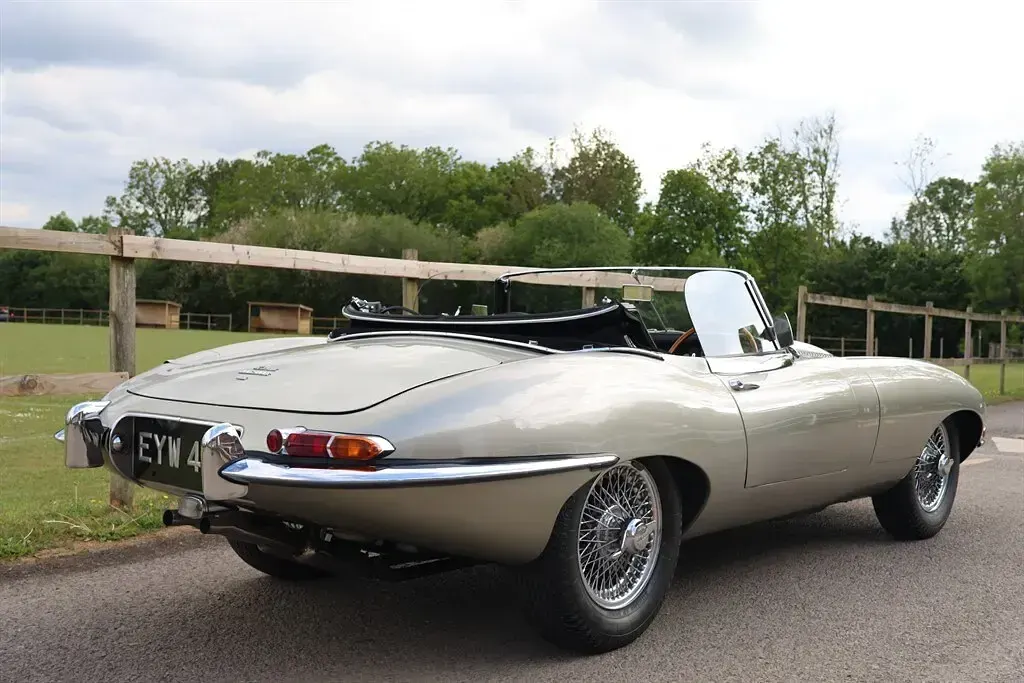 Used Jaguar E-Type 1965 Silver Cabriolet