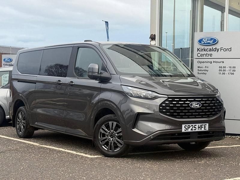 Used Ford Tourneo Titanium 150 HP (110 kW) 2025 Grey MPV