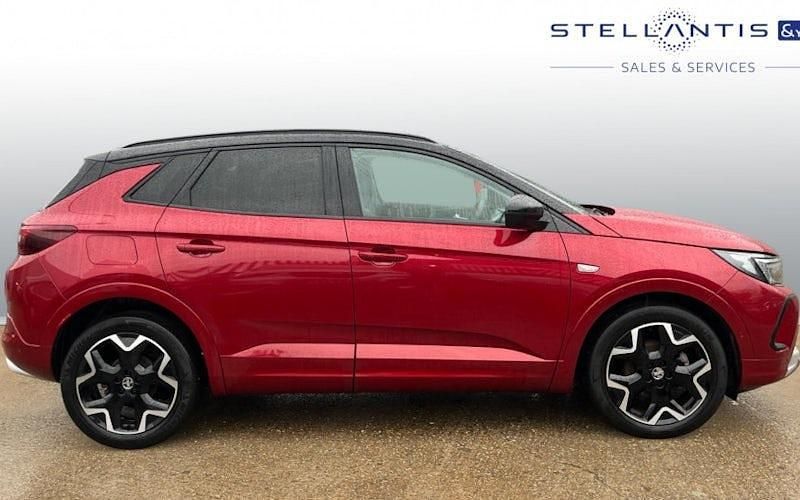 Used Vauxhall Grandland X Ultimate 131 HP (96 kW) 2023 Red SUV